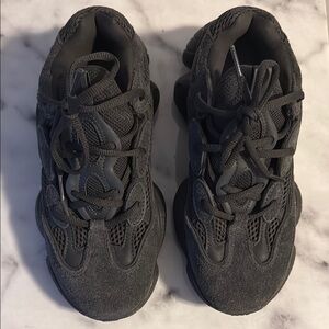 Adidas - Yeezy 500 ‘Utility Black’ 2023